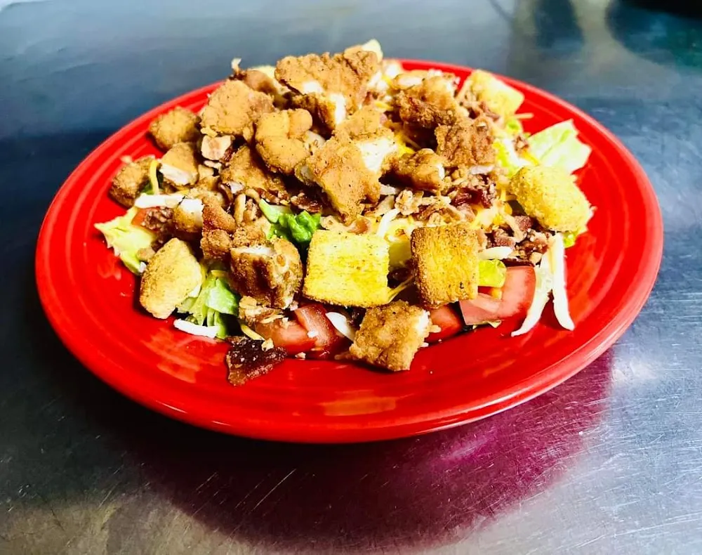 Crispy Chicken blt Salad